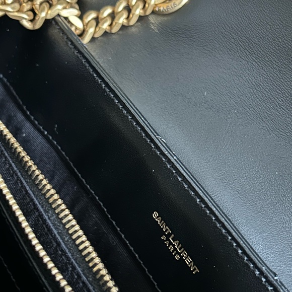 Gorgeous YSL medium Lou Lou in great condition - Picture 5 of 11